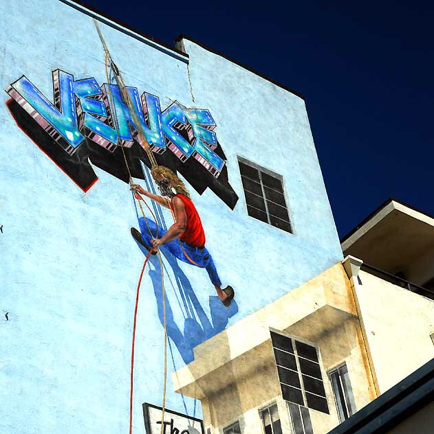 Cronk trompe l'oeil wall - "Venice Beach" - Oceanfront Walk in Venice Beach