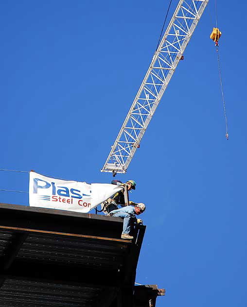 Steelworkers, Hollywood Boulevard