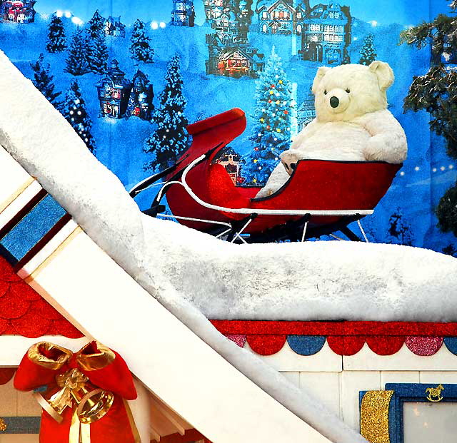 Bear in sled, L. Ron Hubbard Winter Wonderland on Hollywood Boulevard 