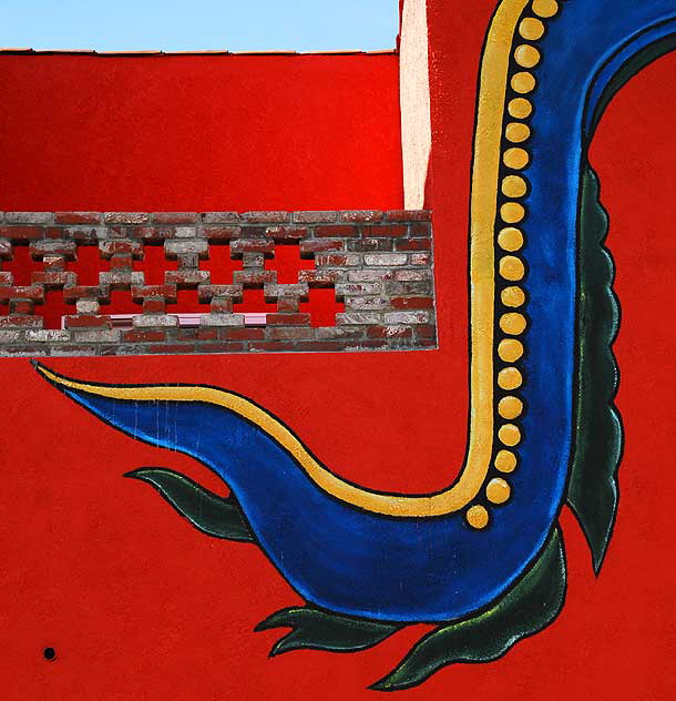 Toltec Warrior mural - El Chavo Restaurant parking lot, 4441 Sunset Boulevard  