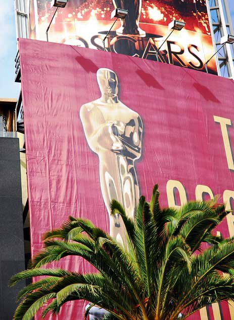 Oscar preparations on Hollywood Boulevard, Tuesday, February 17, 2009