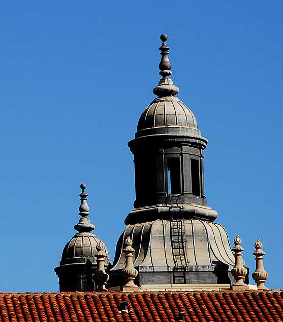 Pasadena City Hall - 100 North Garfield Avenue, Pasadena, designed by John Bakewell and Arthur Brown  (1927)