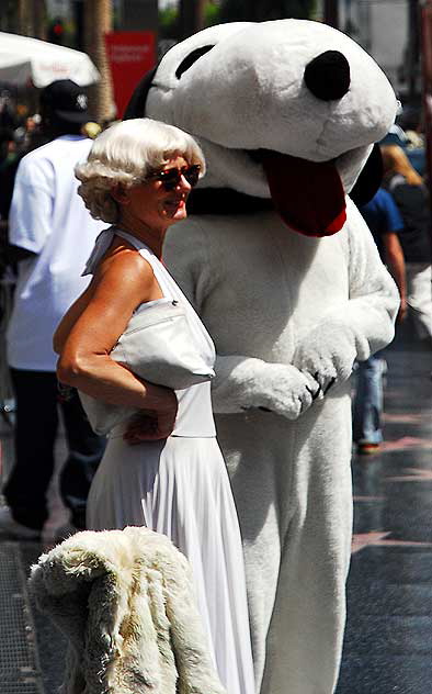Impersonators on Hollywood Boulevard, Marilyn Monroe and Snoopy