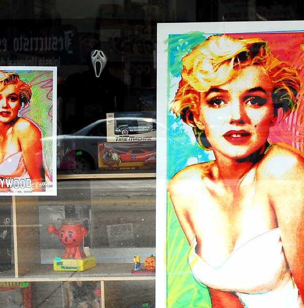 The window of Starworld on Hollywood Boulevard, Marilyn Monroe poster