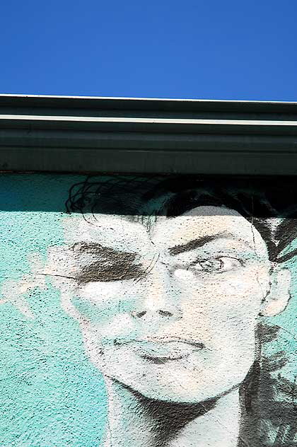 Blue face on wall, Melrose Avenue