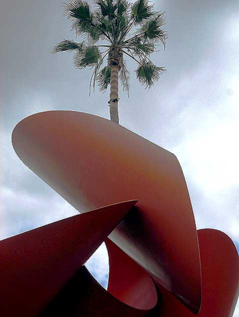 Phoenix, by Alexander Liberman, 1974-75 - Los Angeles County Museum of Art