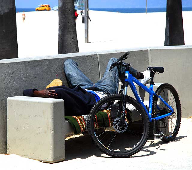Sleeper and Bike, Venice Beach
