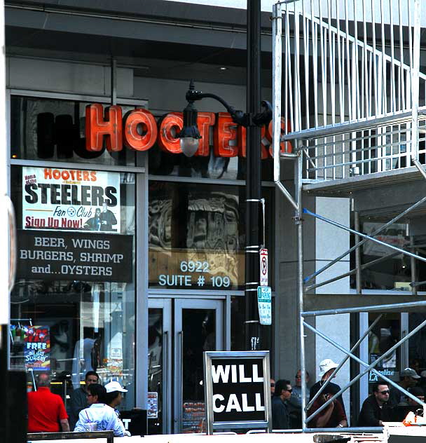 Setting up for the premiere of Star Trek at the Chinese Theater in Hollywood, Thursday, April 30, 2009