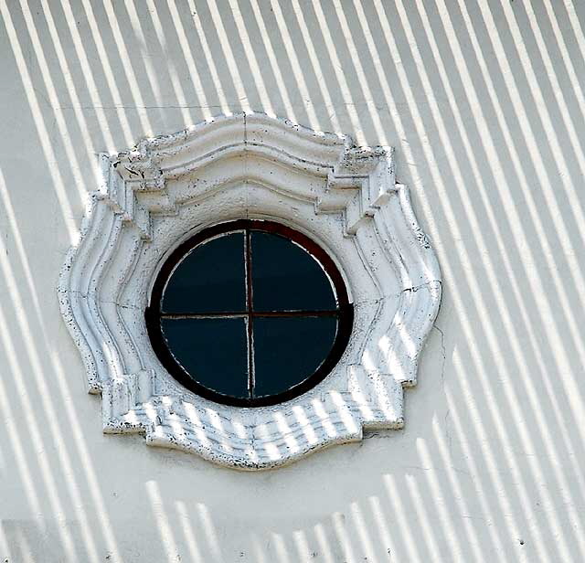 Shaded round window, Hollywood Boulevard