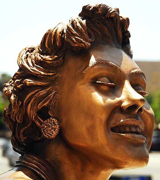 Domenico Neri bronze of Marilyn Monroe, Hollywood Museum, Highland Avenue, Hollywood