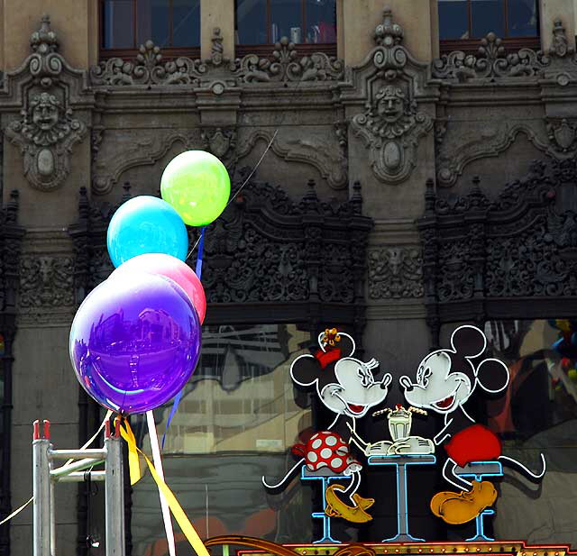 Premiere of the new Disney-Pixar movie "Up" on Saturday, May 16, 2009 - at Disney's flagship El Capitan Theater, Hollywood Boulevard