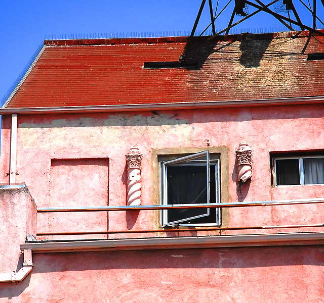 Mark Twain Hotel, Wilcox Avenue, Hollywood