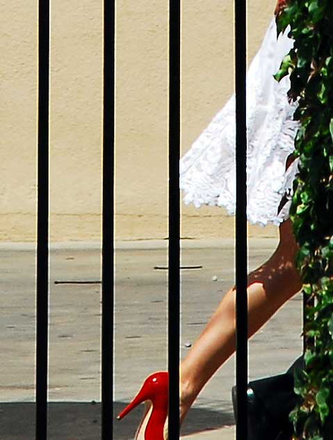 Cameron Diaz arrives at the Egyptian Theatre, Hollywood Boulevard - Monday, June 22, 2009