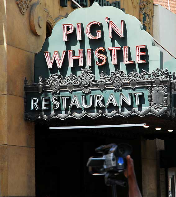 Pig and Whistle, Hollywood Boulevard