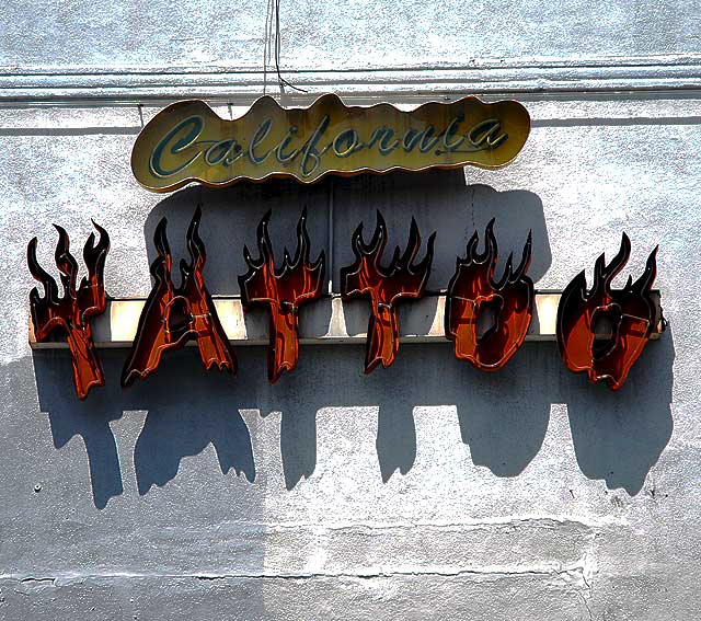 California Tattoo, Hollywood Boulevard at La Palma 