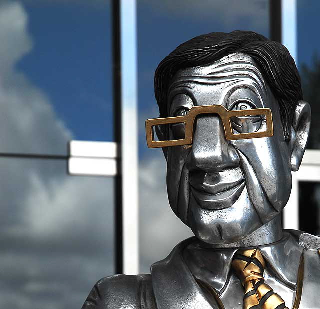 "Doctor in the House" by the Israeli sculptor Frank Meisler, Sunset Medical Tower, 9201 Sunset Boulevard, West Hollywood