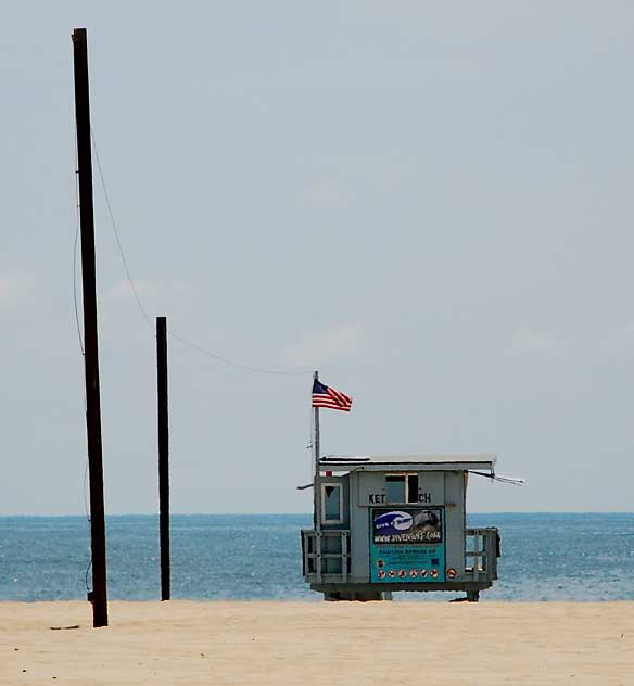 Lifeguard station, Marina Peninsula