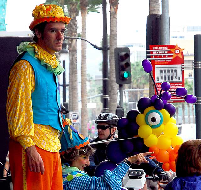 Man on Stilts - El Capitan Theater, Hollywood Boulevard