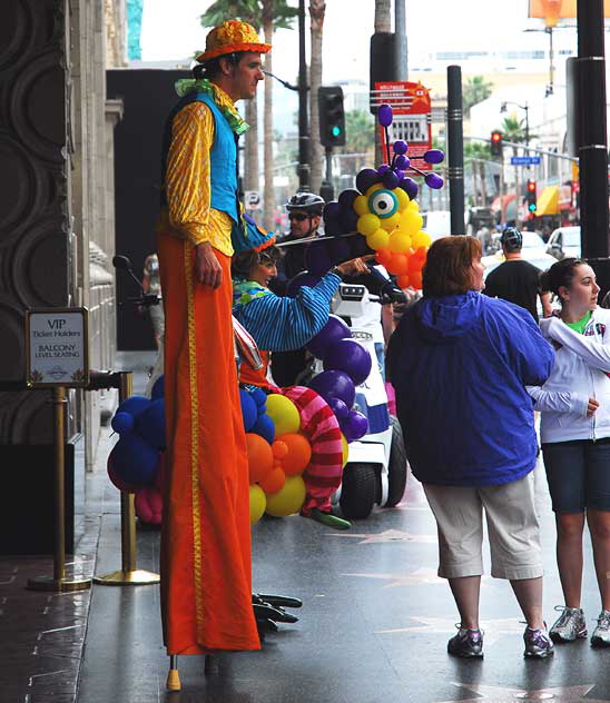 Man on Stilts - El Capitan Theater, Hollywood Boulevard