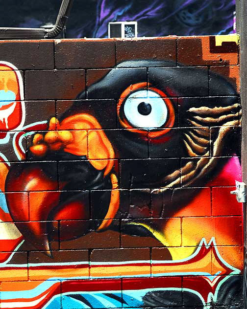 Melrose Avenue alley graffiti - bird