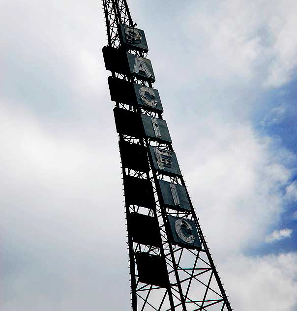 Hollywood's Eiffel Tower, the old radio tower above the former Warner Pacific Theater