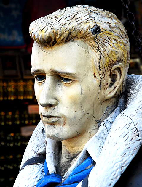 Cracked fiberglass James Dean, Hollywood Boulevard