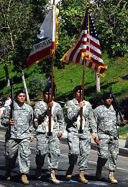 The 2009 Fourth of July parade in Rancho Bernardo, California - Military Review