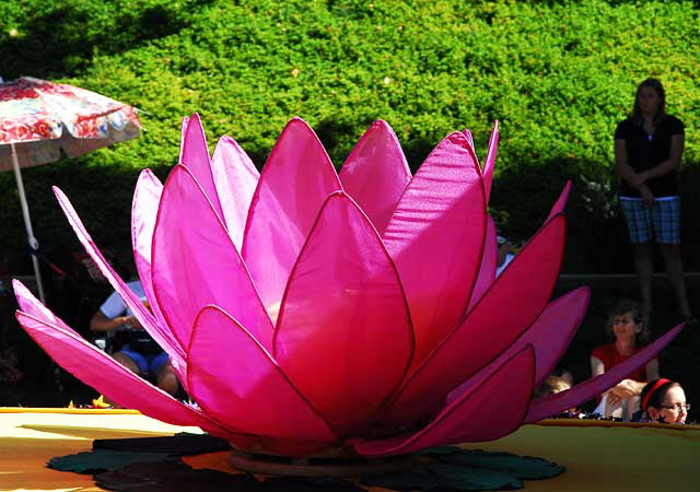 The 2009 Fourth of July parade in Rancho Bernardo, California - Falun Dafa