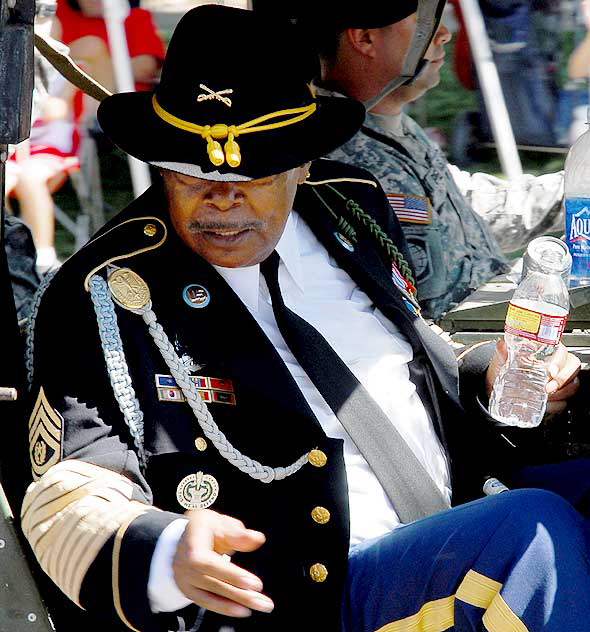 The 2009 Fourth of July parade in Rancho Bernardo, California - Military Review