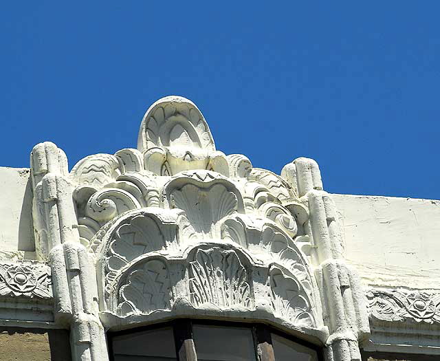 Hayworth Tower, North Hayworth Avenue, just south of Sunset Boulevard - Art Deco from the late twenties 