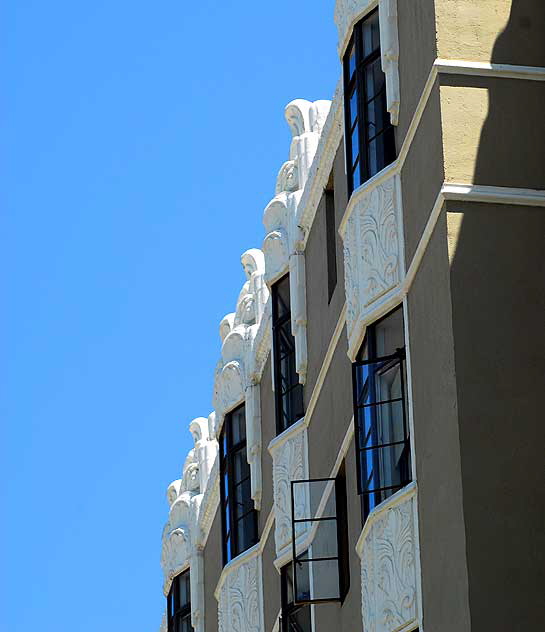 Hayworth Tower, North Hayworth Avenue, just south of Sunset Boulevard - Art Deco from the late twenties 