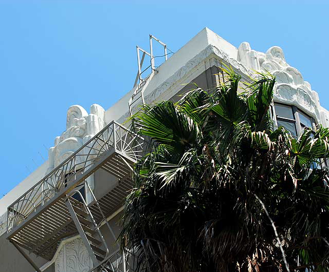 Hayworth Tower, North Hayworth Avenue, just south of Sunset Boulevard - Art Deco from the late twenties 