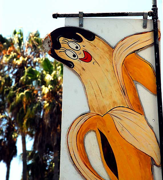 Chocolate-dipped frozen bananas for sale - Oceanfront Walk, Venice Beach