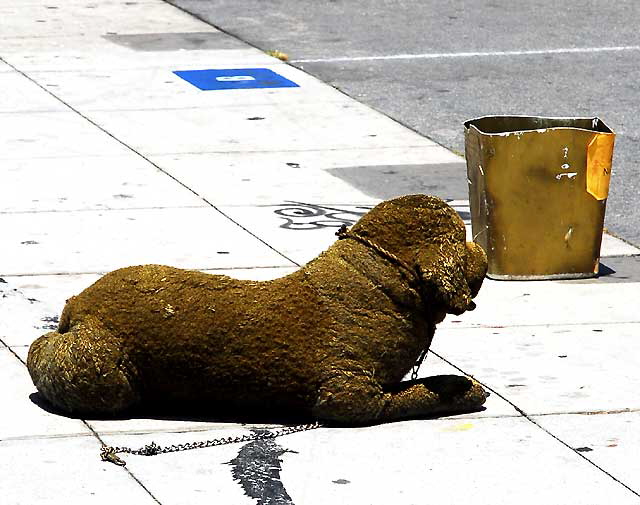 Gold Stuffed Dog, Oceanfront Walk, Venice Beach
