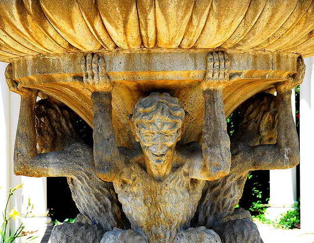 Monkey Fountain, Beverly Gardens Park, Santa Monica Boulevard