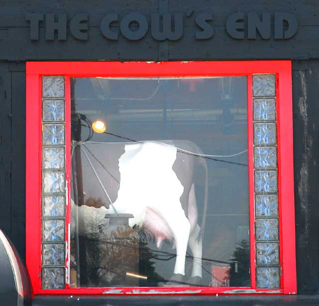 The Cow's End, Washington and Pacific, Venice Beach