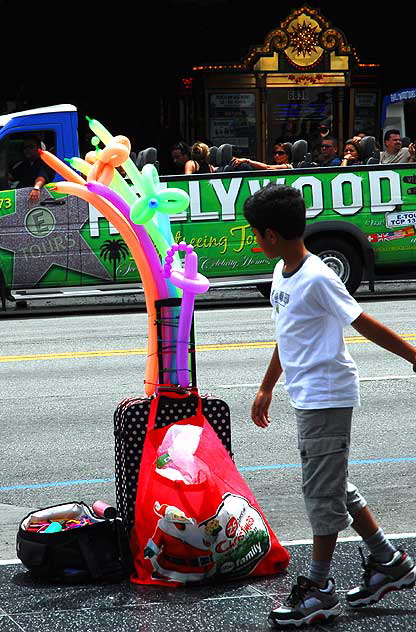 Balloons and Kid, Hollywood Boulevard