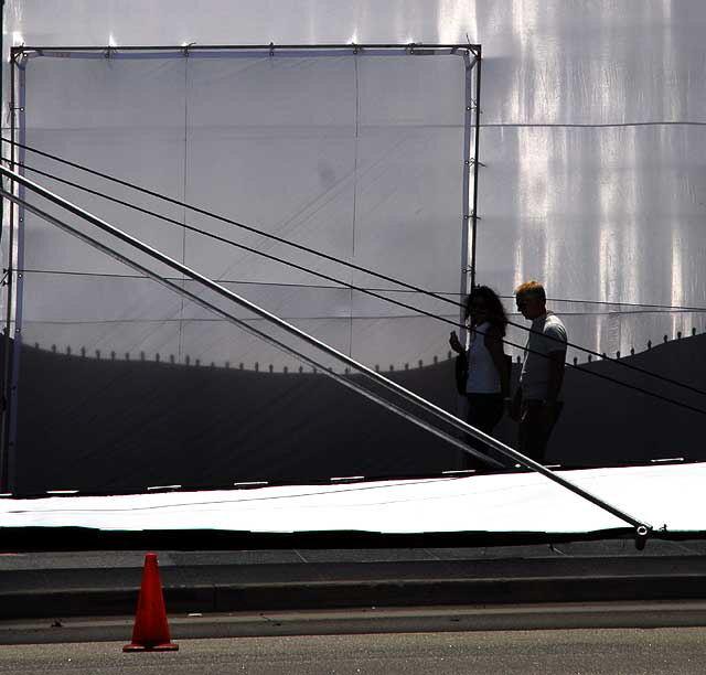 Location shoot for the New Line movie "Valentine's Day" - southeast corner of Hollywood Boulevard and Highland, Wednesday, August 5, 2009