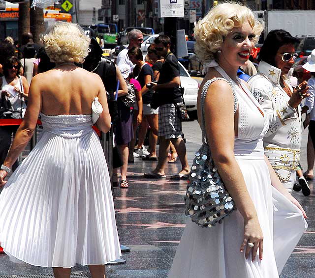 Marilyn Monroe impersonators in front of the Kodak Theater