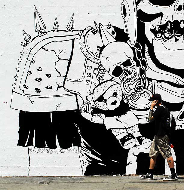 "Bring Football Back to LA" wall, Melrose Avenue