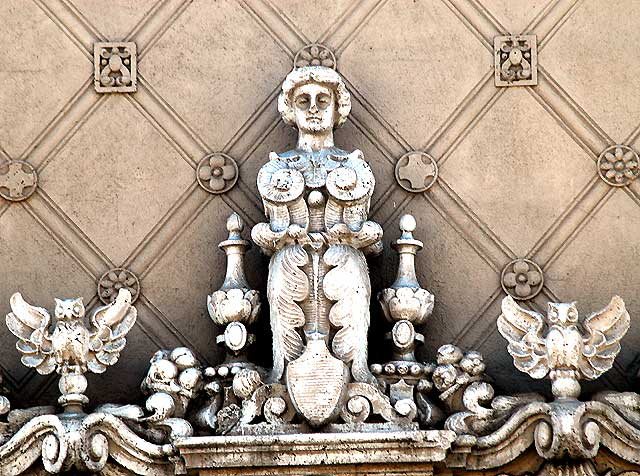 Upper floor faade, El Capitan Theater, Hollywood Boulevard