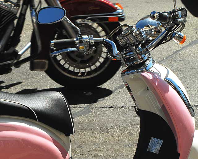 Pink motor scooter, Hollywood Boulevard