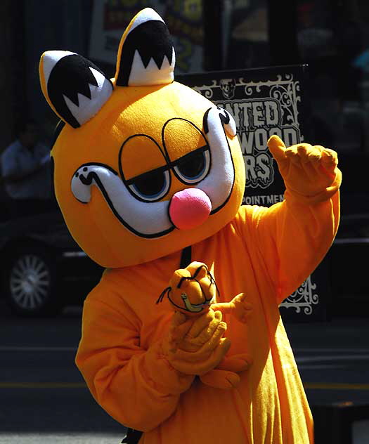 Garfield impersonator, Hollywood Boulevard