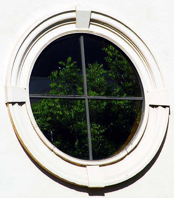 Round Window, Hollywood Boulevard