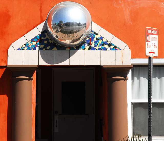 Gazing Ball Doorway, Pacific Avenue, Venice Beach