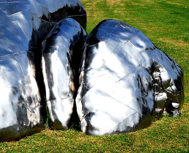 "Erratic" (2007) by Roxy Paine, at Santa Monica Boulevard and Crescent Drive, Beverly Gardens Park, Beverly Hills, California 