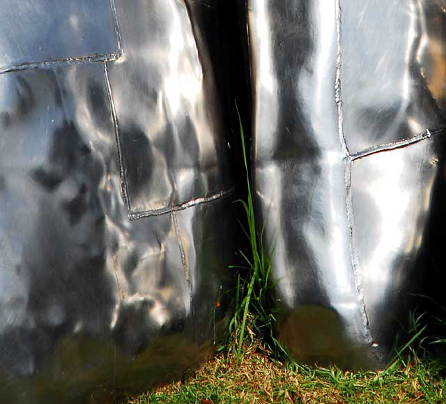 "Erratic" (2007) by Roxy Paine, at Santa Monica Boulevard and Crescent Drive, Beverly Gardens Park, Beverly Hills, California 