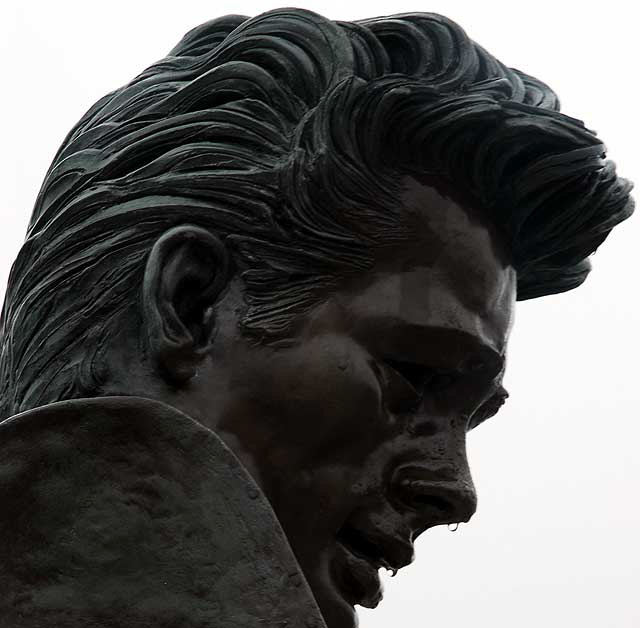 Bust of James Dean at the Griffith Park Observatory