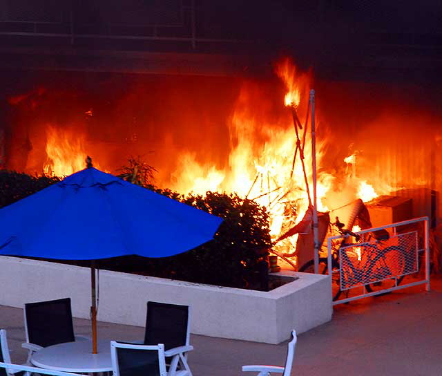 Apartment fire at 1606 North Laurel Avenue, Sunday morning, October 25, 2009