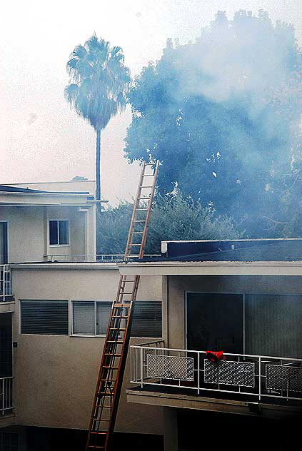 Apartment fire at 1606 North Laurel Avenue, Sunday morning, October 25, 2009